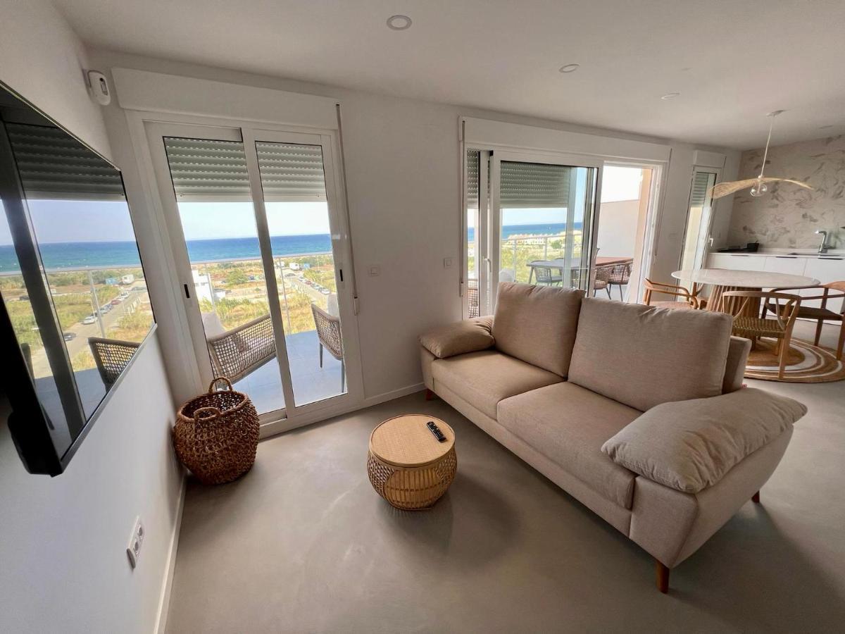 Beautiful Penthouse With Pool And Wonderful Beach View أوليفا المظهر الخارجي الصورة