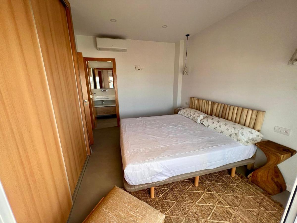 Beautiful Penthouse With Pool And Wonderful Beach View أوليفا المظهر الخارجي الصورة